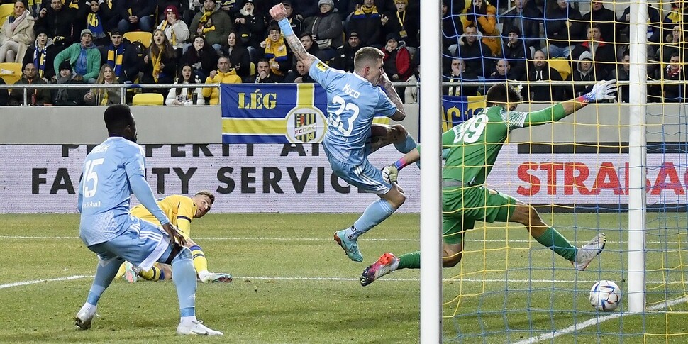 Basel vs S. Bratislava (03:00 – 10/03) | Xem lại trận đấu