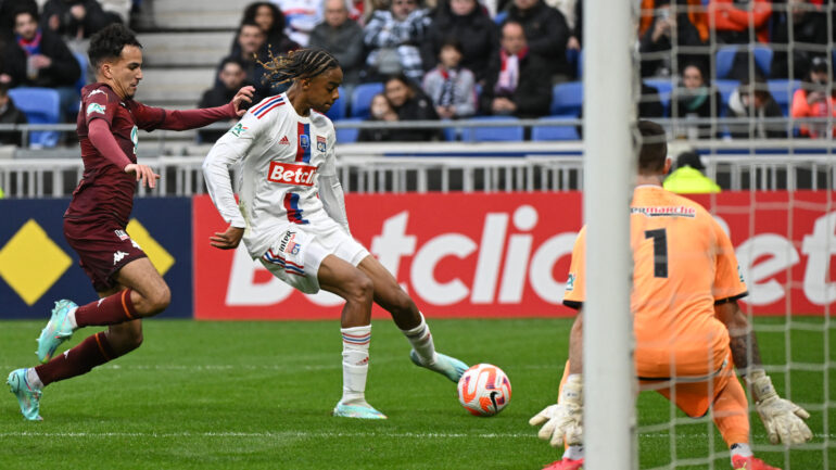 Lyon vs Grenoble (03:10 – 01/03) | Xem lại trận đấu