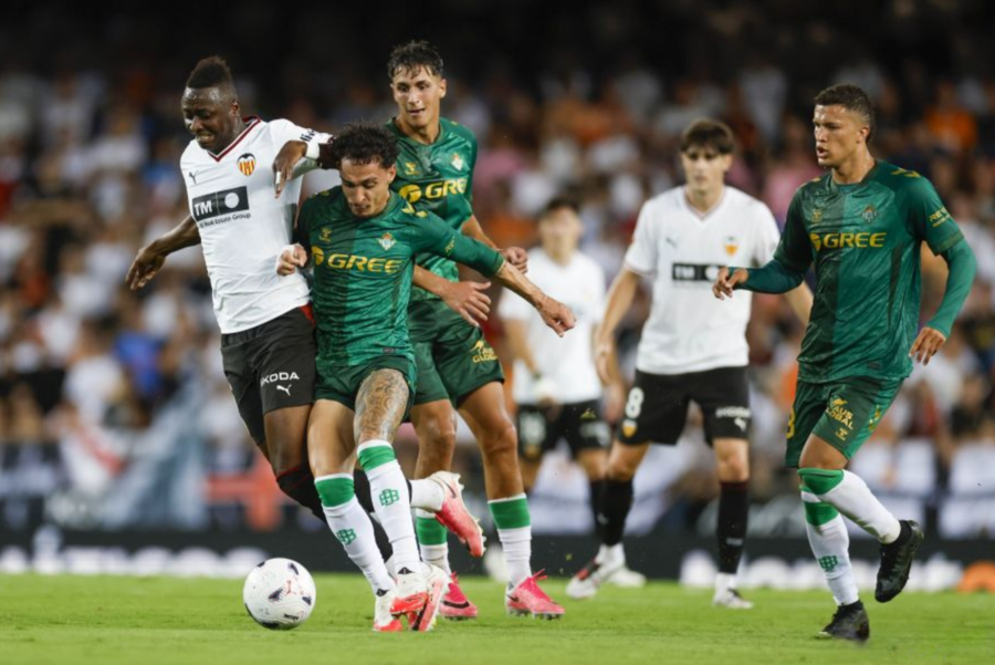 Valencia CF vs Real Betis (02:00 – 26/08) | Xem lại trận đấu